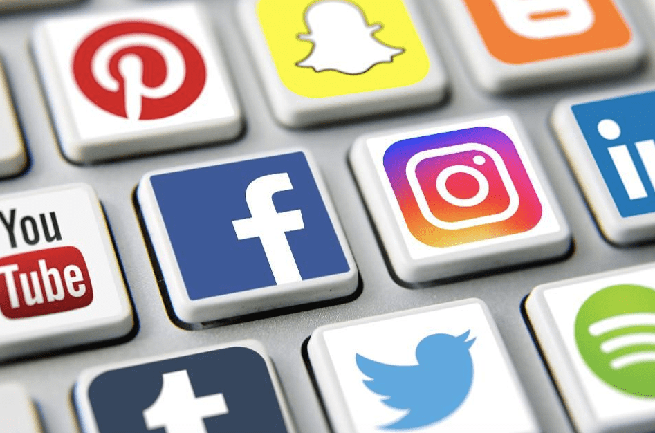 Dear Social Media&nbsp;Addict